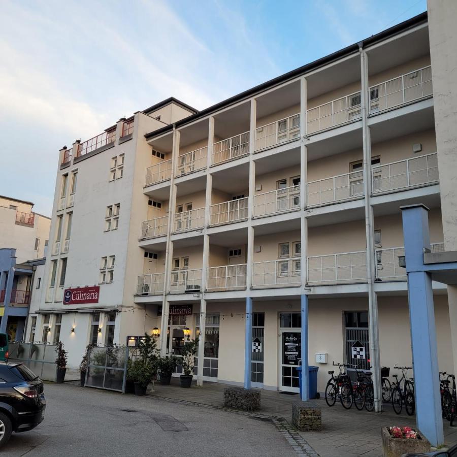 Ludwigsturm Appartement In Штраубінг Екстер'єр фото