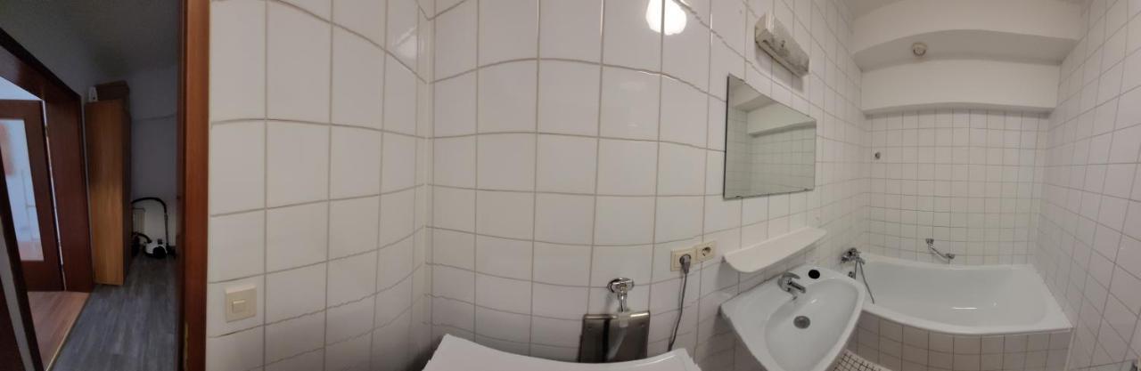 Ludwigsturm Appartement In Штраубінг Екстер'єр фото